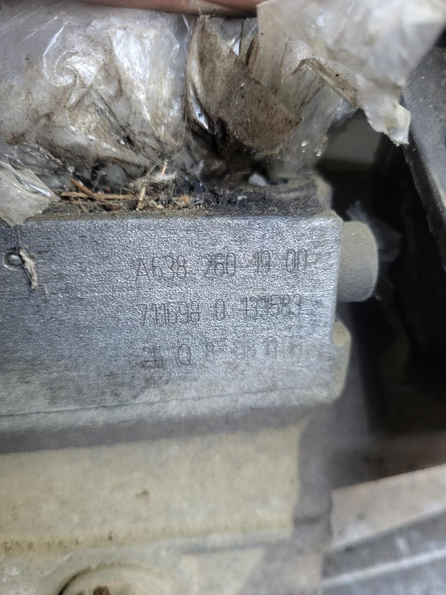 Cutie de viteze manuala 5 trepte MERCEDES-BENZ VITO Box 638 1997 - 2003 2.2 112 CDI OM 611.980 A6382601900 – foto 3