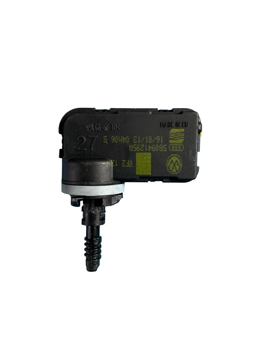 Motoras reglaj nivel faruri dreapta fata SEAT LEON III 5F1 2012 - > 5G0941295A – foto 2