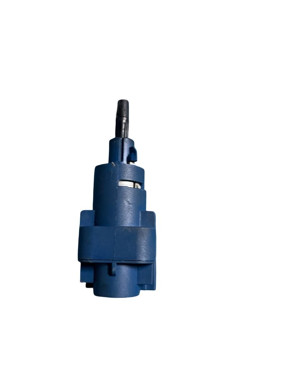 Comutator senzor pedala de frana VOLKSWAGEN POLO 6R, 6C 2009 - > 6Q0927189