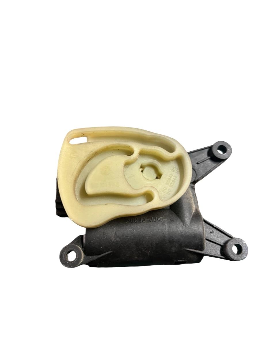 Actuator/motoras clapeta aer AC VOLKSWAGEN POLO 9N_ 2001 - 2012 VAG 0132801357 – foto 2
