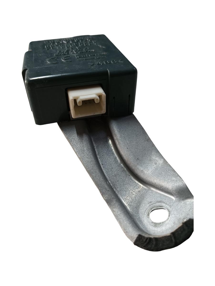 Modul de confort TOYOTA LAND CRUISER 100 FZJ1_, UZJ1_ 1998 - 2008 8974160390 – foto 2
