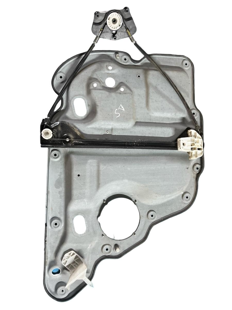 Macara Geam dreapta spate VOLKSWAGEN TOURAN 1T3 2010 - 2015 1T0839730Q