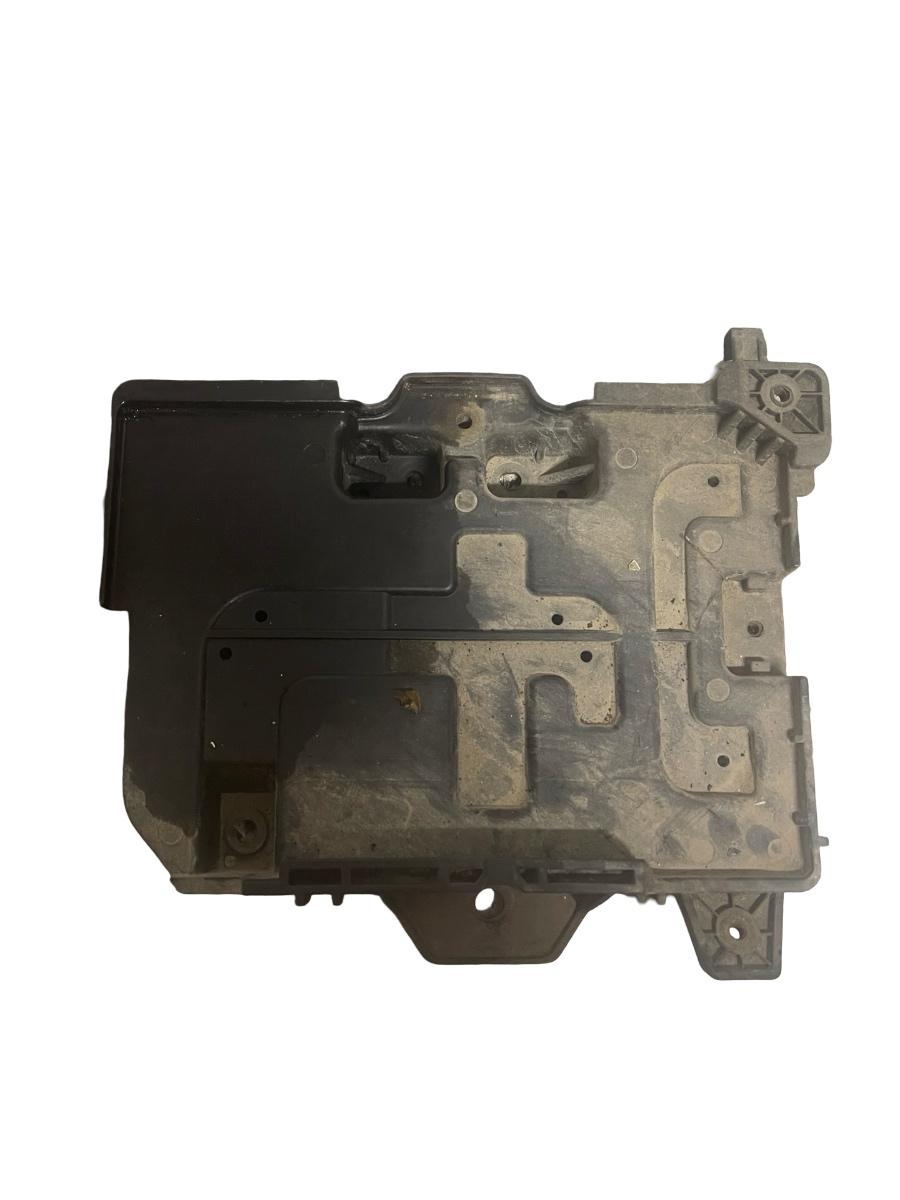 Suport baterie HYUNDAI i40 VF 2012 - > 1.7CRDI 37150-3Z000