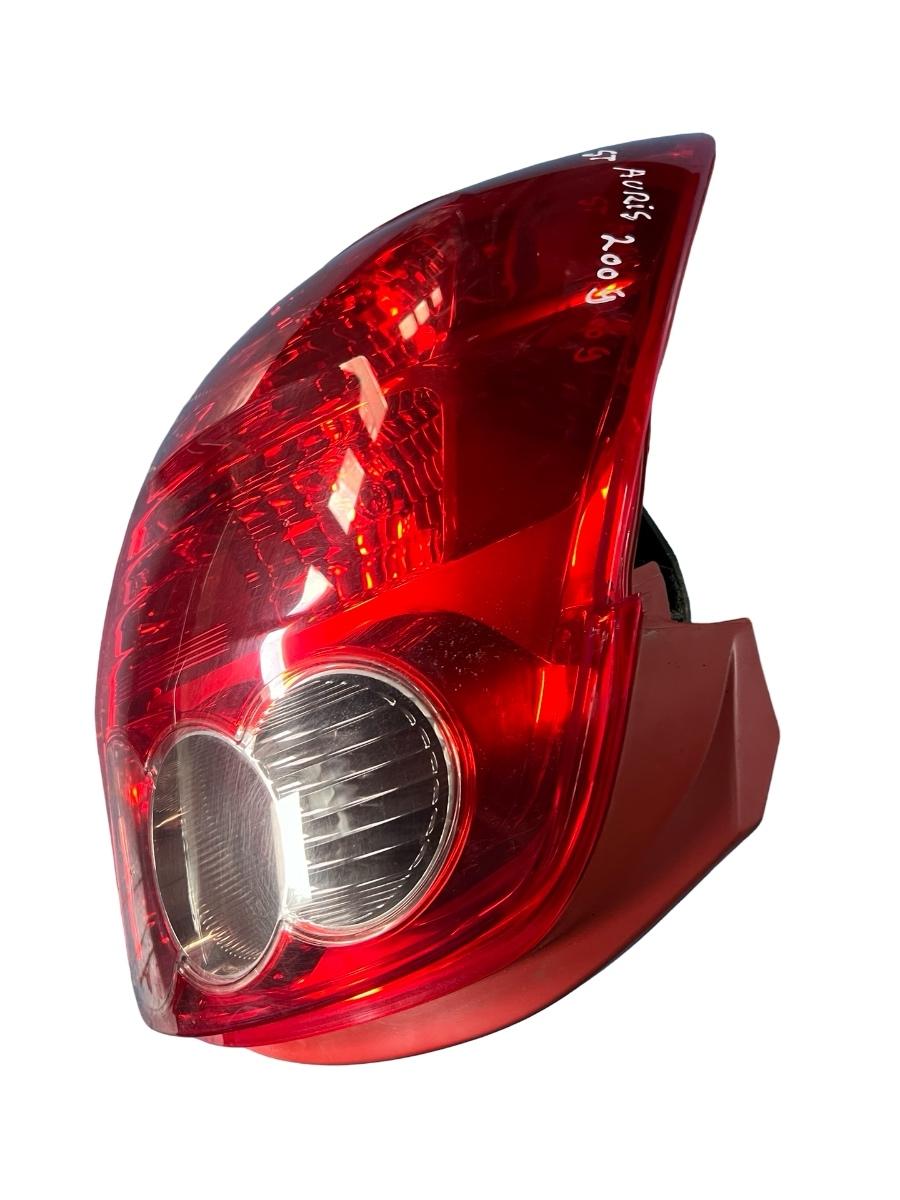 Lampa spate / Stop stanga TOYOTA AURIS TOURING SPORTS ADE18_, ZWE18_, ZRE18_ 2013 -> – foto 2