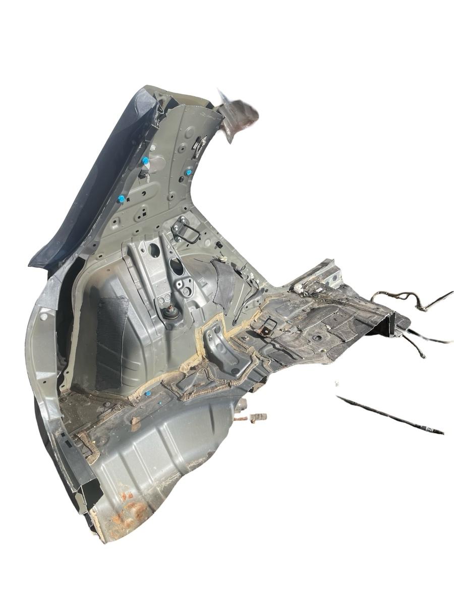 Aripa spate stanga TOYOTA AURIS _E15_ 2006 - 2012