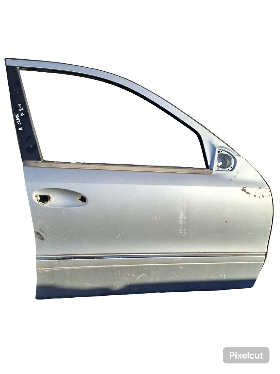 Usa Portiera  dreapta fata MERCEDES-BENZ E-CLASS W211 2002 - 2009