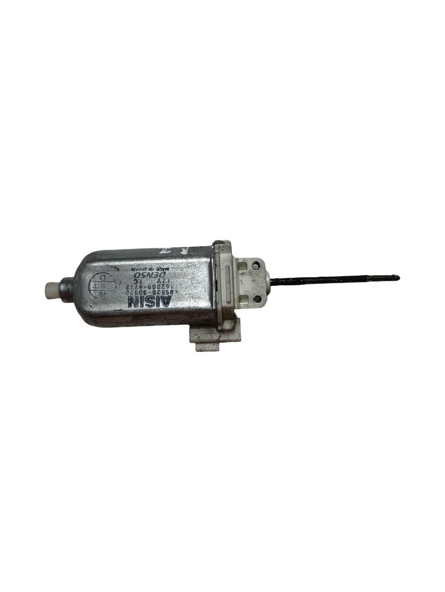 Motoras reglaj scaun dreapta fata LEXUS RX II MHU3_, GSU3_, MCU3_ 2003 - 2008