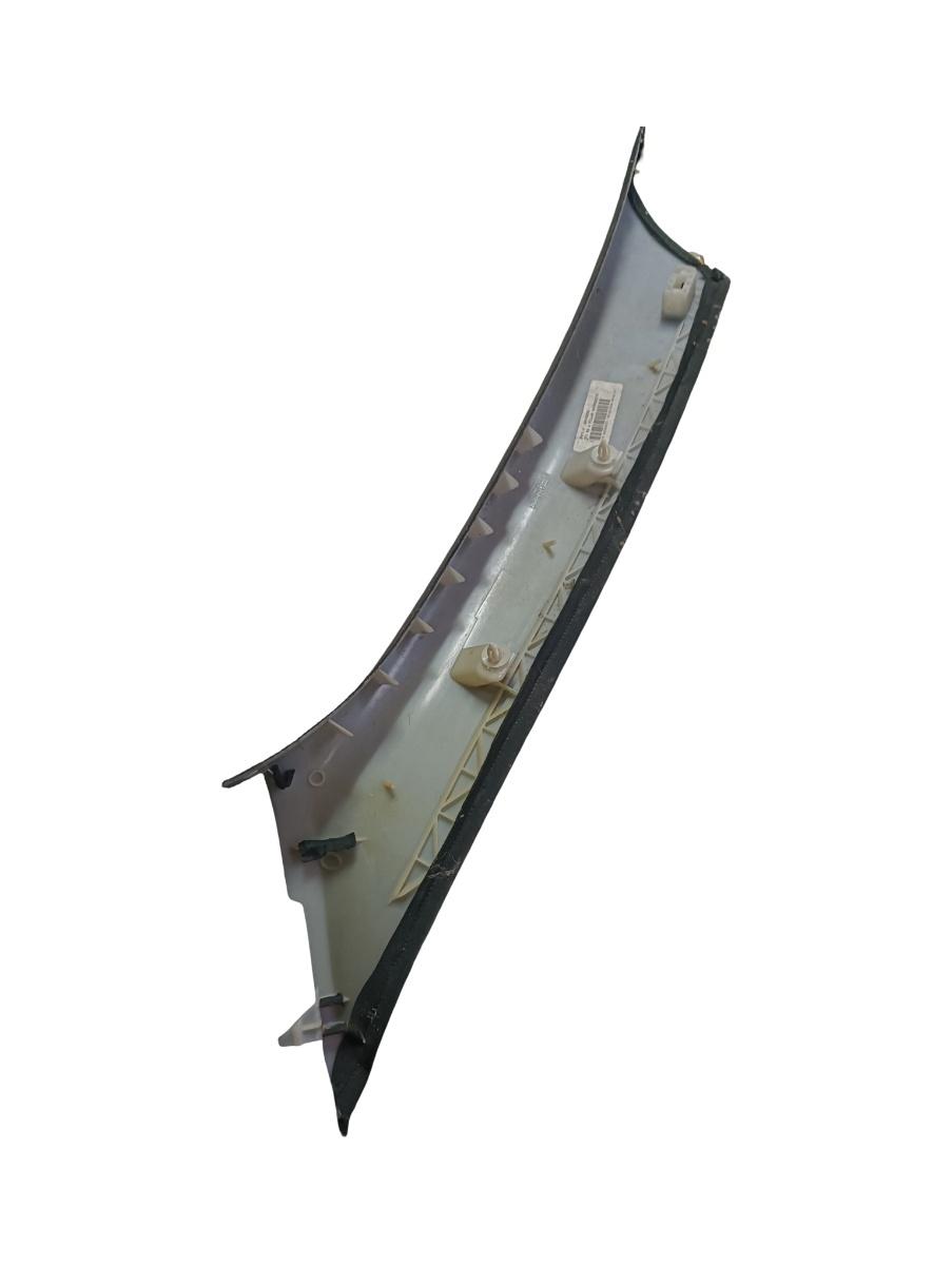 Alte elemente decorative praguri/stalpi dreapta fata BMW X6 E71, E72 2007 - 2014 – foto 2