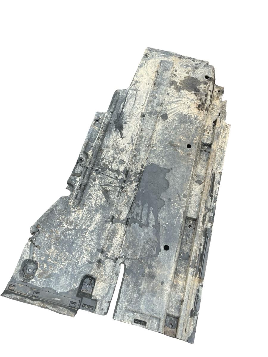 Scut de protectie sub caroserie sub masina cu defect AUDI A4 IV 8K2, B8 2007 - 2015