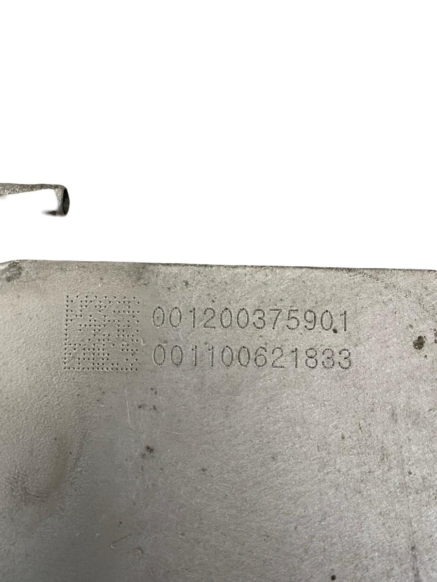 Radiator intercooler G30,G11,G12,G05,G06,G07 AKG 8575430 – foto 2
