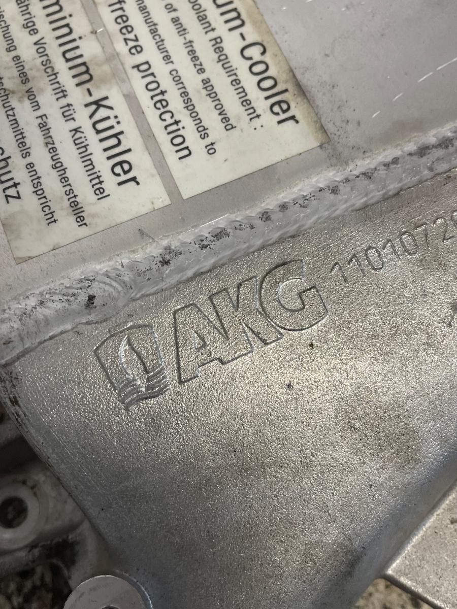 Radiator intercooler G30,G11,G12,G05,G06,G07 AKG 8575430 – foto 3