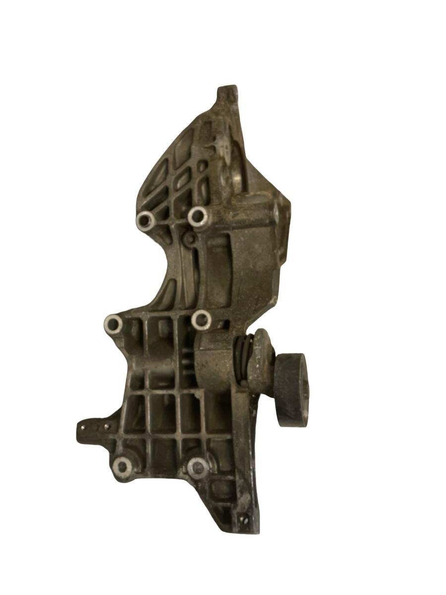 Suport accesorii VOLKSWAGEN TOURAN 1T3 2010 - 2015 1.6 TDI CAYC 03L903143Q