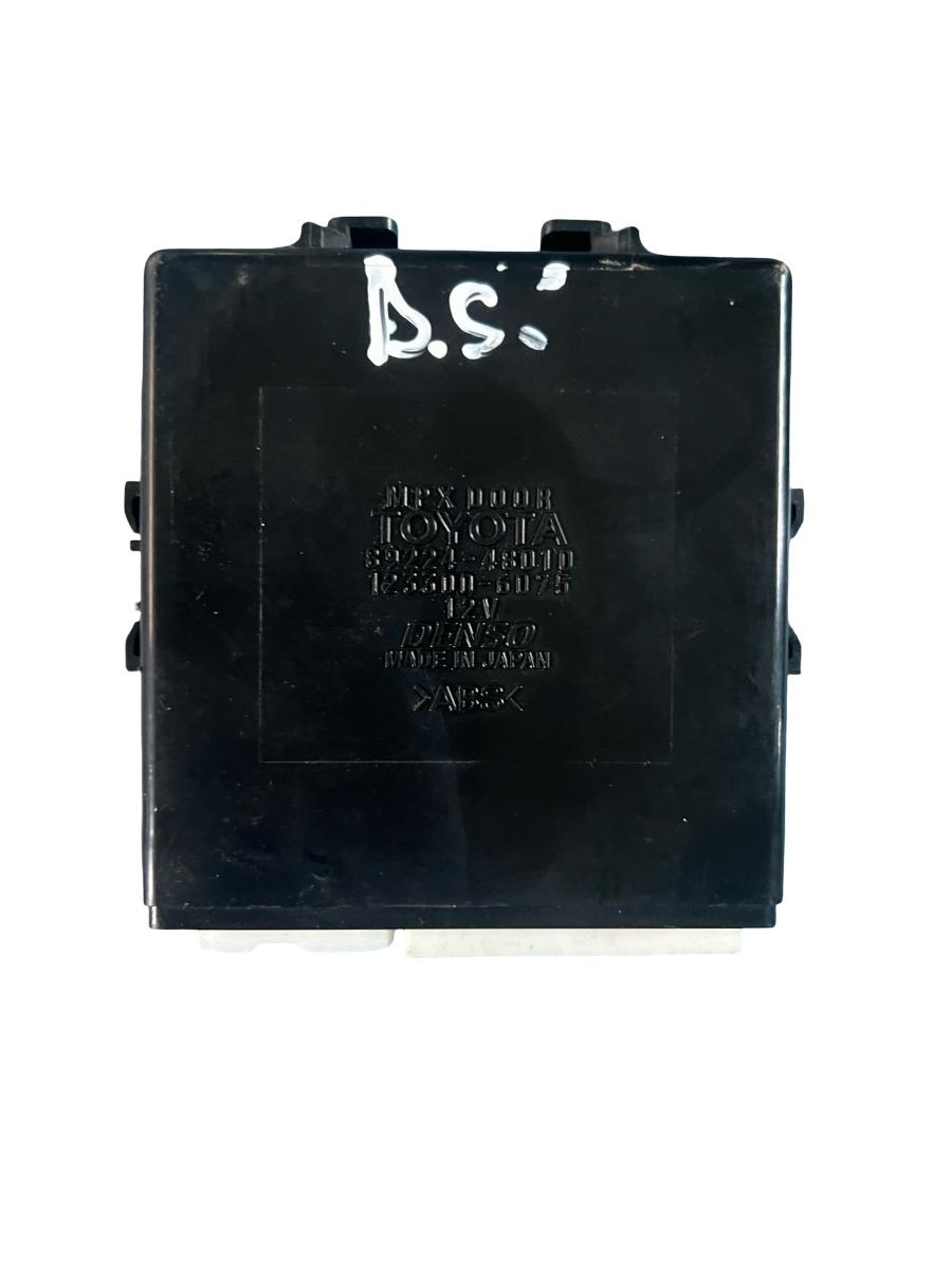 Modul/unitate de control portiera dreapta spate LEXUS RX MCU15 1998 - 2003