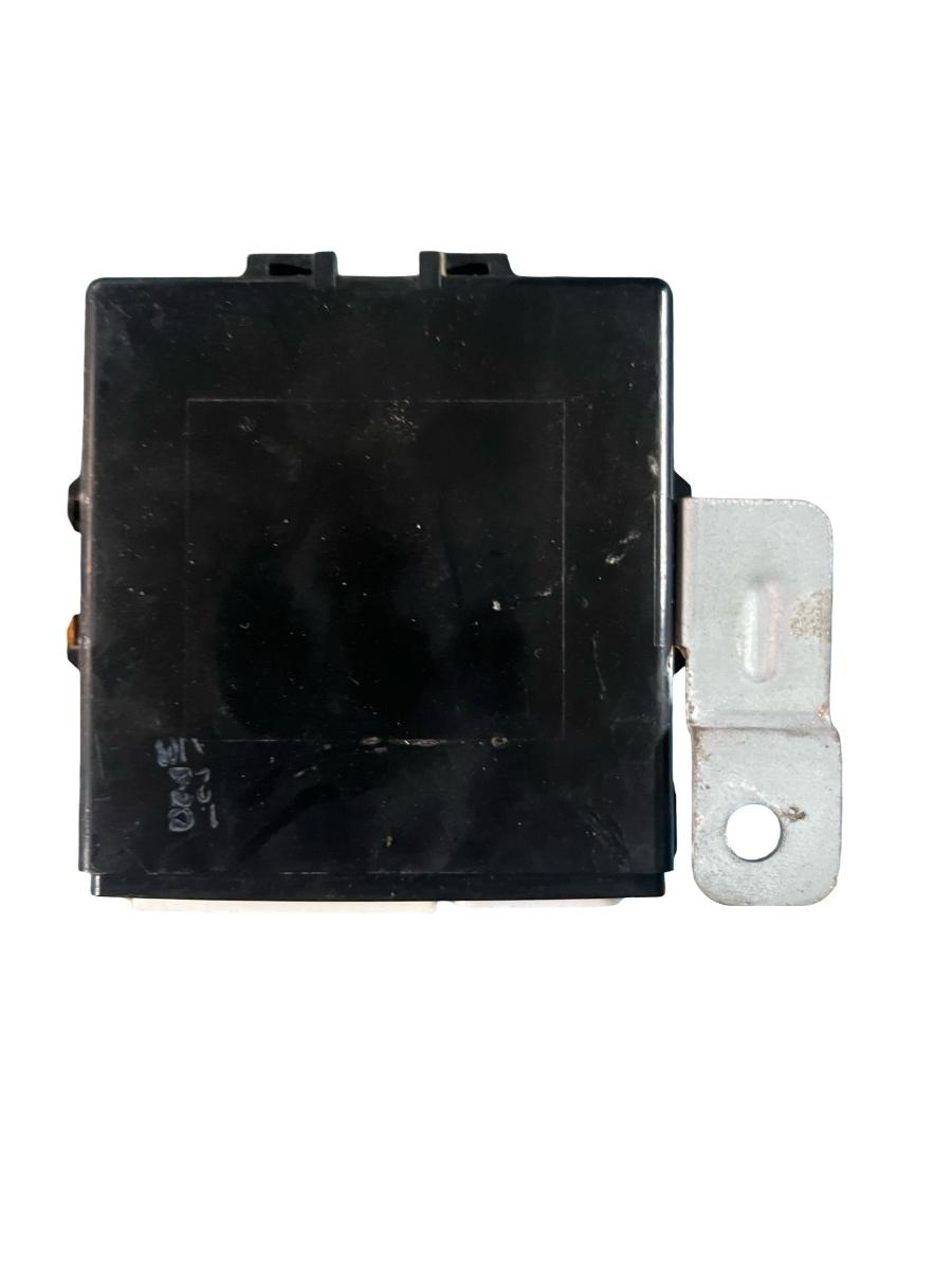 Modul/unitate de control portiera dreapta spate LEXUS RX MCU15 1998 - 2003 – foto 2