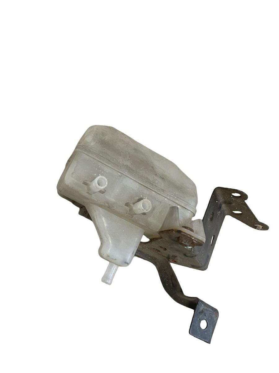 Rezervor lichid de frana TOYOTA PRIUS Hatchback _W2_ 2003 - 2009 1.5 Hybrid 1NZ-FXE 132311-40120 – foto 3