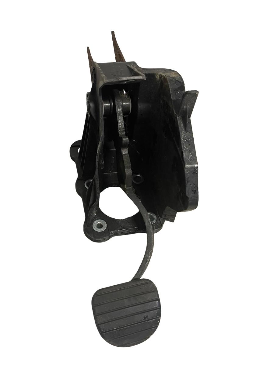 Pedala de acceleratie RENAULT LAGUNA III BT0/1 2007 - 2015 2.0DCI 465010003R – foto 2