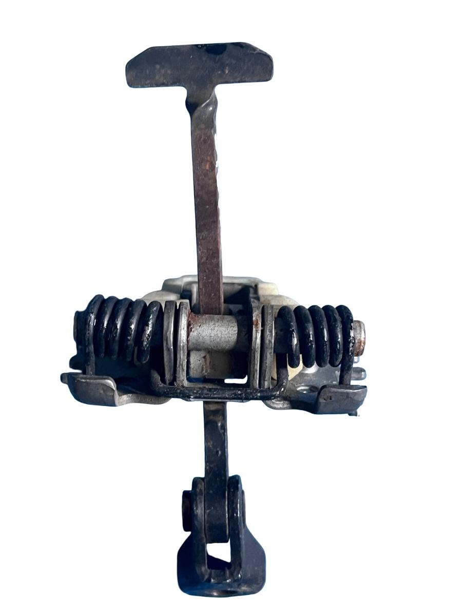 Limitator portiera  stanga  spate  RENAULT LAGUNA III BT0/1 2007 - 2015