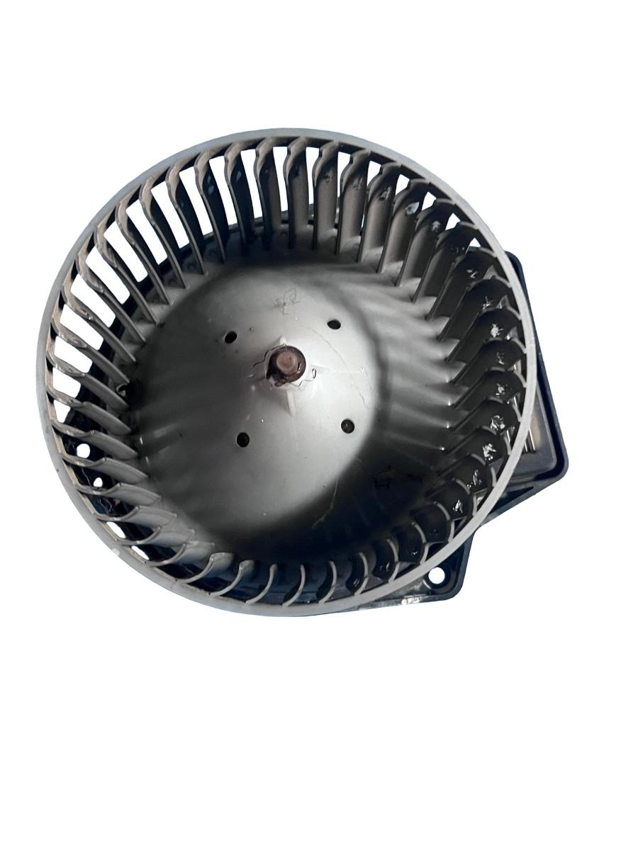 Ventilator aeroterma MITSUBISHI OUTLANDER I CU_W 2001 - 2008 014057