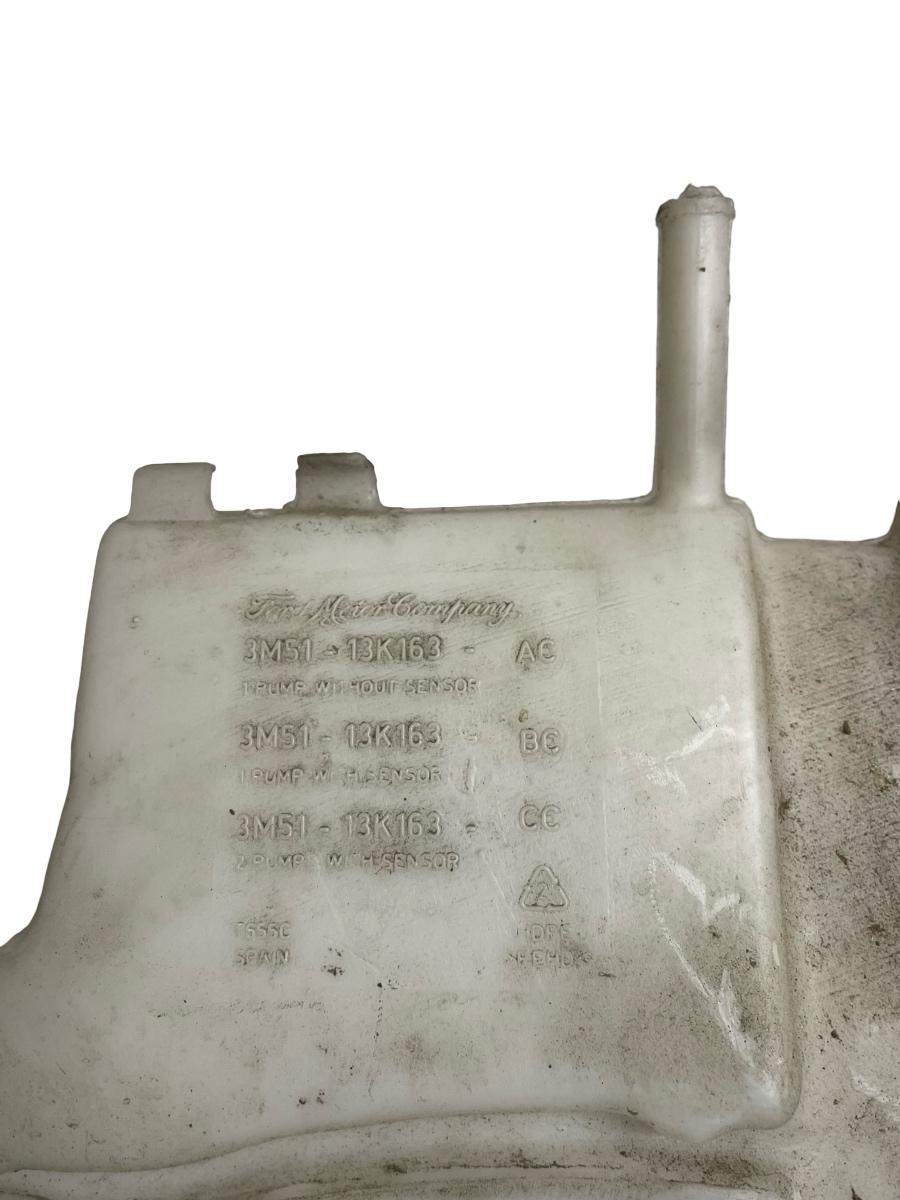 Vas/rezervor lichid de spalare parbriz FORD KUGA I 2008 - 2012 2.0D  3M51-13K163-AC – foto 3