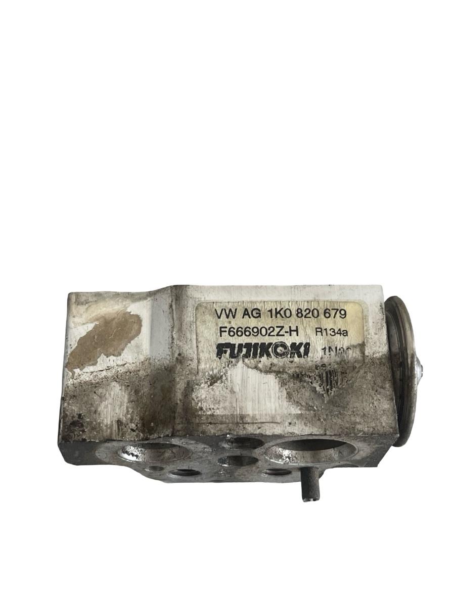 Supapa clima (AC) VOLKSWAGEN TOURAN 1T3 2010 - 2015 1.6 TDI CAYC 1K0820679
