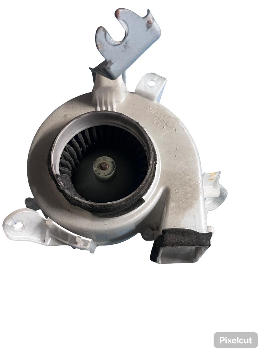Aeroterma TOYOTA PRIUS Hatchback _W2_ 2003 - 2009 8713047070