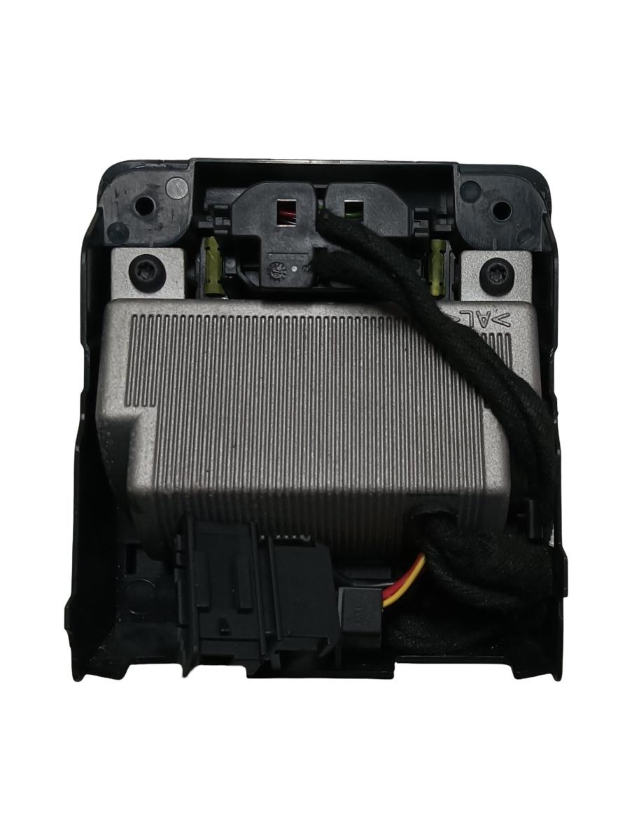 Priza 12 V (spate) VOLKSWAGEN GOLF V Variant 1K5 2007 - 2009 – foto 2