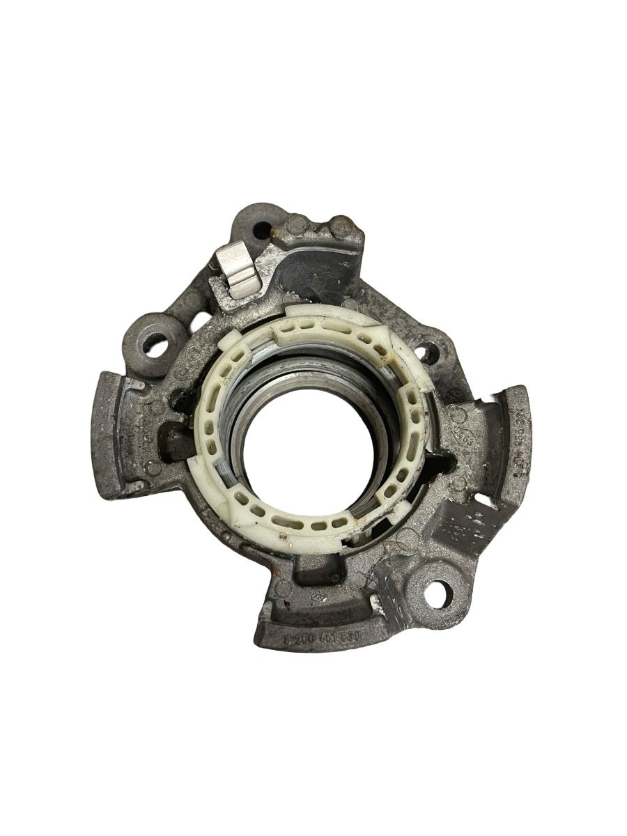 Suport fixare pompa MERCEDES-BENZ CITAN Box 415 2012 - > 8200461030