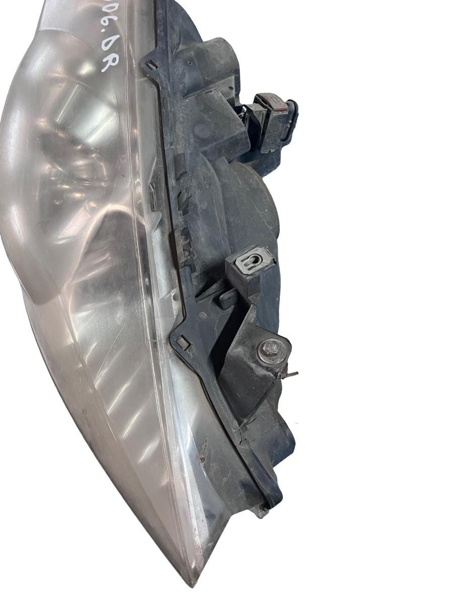 Far dreapta PEUGEOT 307 Facelift 3A/C 2006 - >( Mufa crapata vezi foto ) – foto 2
