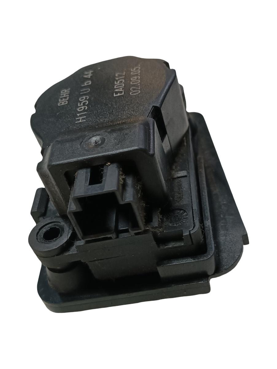 Actuator/motoras clapeta aer AC PEUGEOT 307 SW 3H 2002 - 2009 H1959ub44 – foto 2