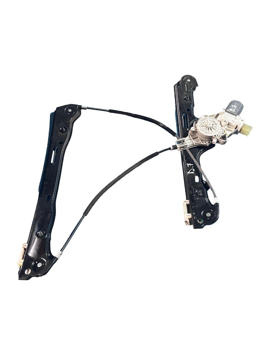 Macara Geam dreapta fata BMW 1 E87 2003 - 2013 0130822227