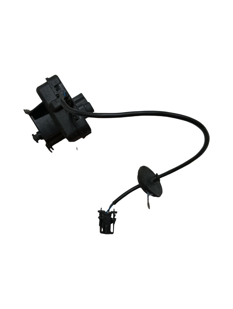 Motoras blocare usita rezervor combustibil VOLKSWAGEN GOLF V Variant 1K5 2007 - 2009