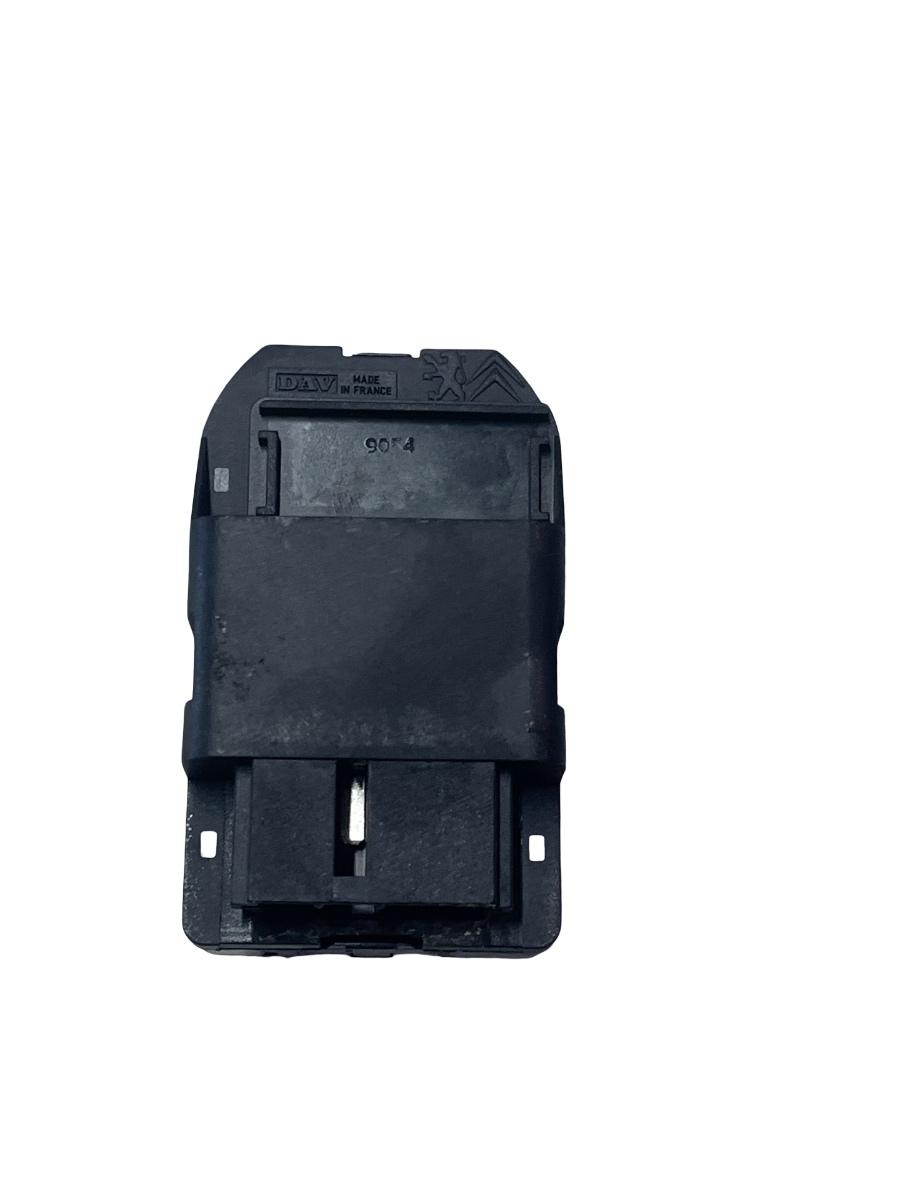 Comutator deshidere  geam  dreapta fata PEUGEOT 206 Hatchback 2A/C 1998 - > – foto 2