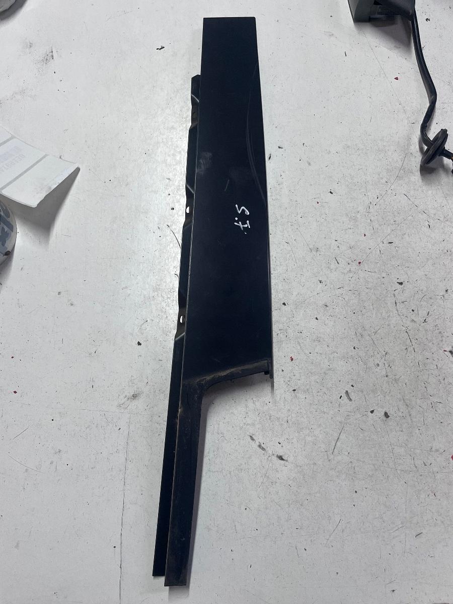 Ornamente stalp (B) (exterior) stanga fata OPEL ASTRA J NOTCHBACK 2018 - >
