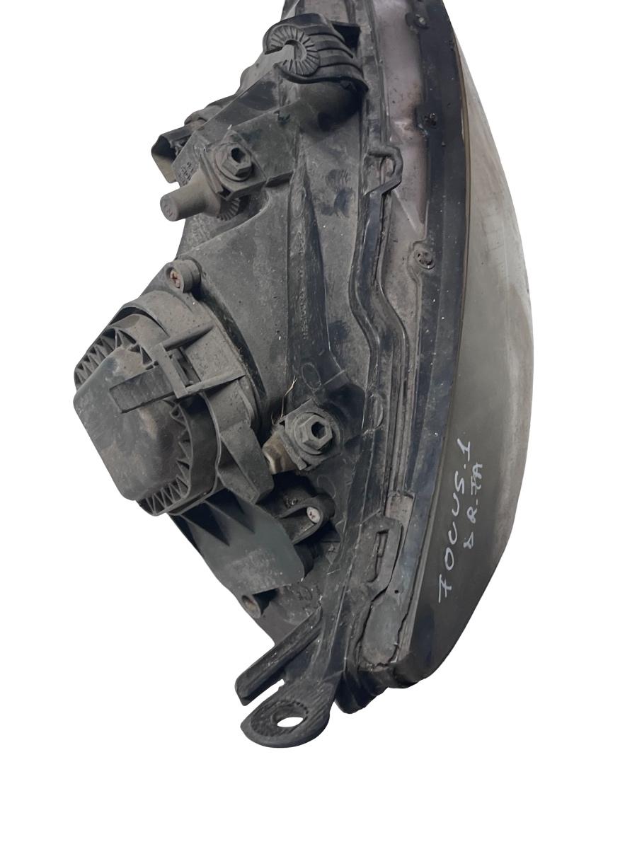 Far dreapta fata FORD FOCUS 1 DNW 1998 - 2005 304311144R1 – foto 3