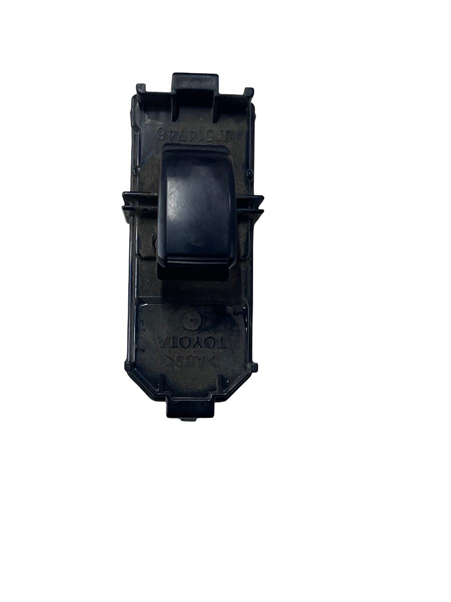 Buton geamuri electrice dreapta fata TOYOTA LAND CRUISER J120_, KZJ12_, TRJ12_, KDJ12_, GRJ12_ 2002 - R514746