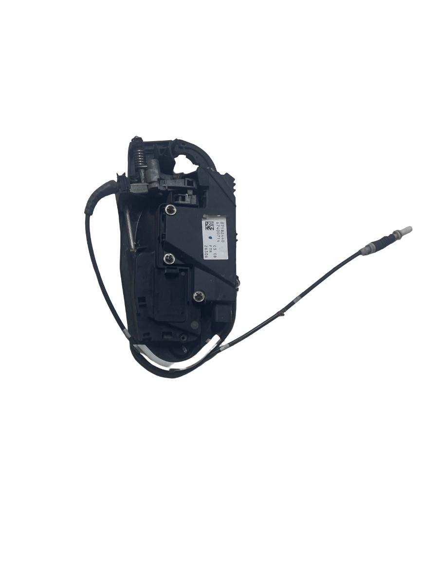 Suport maner + inchidere centralizata dreapta fata  BMW 6 (M6) E63 UK 2004 - 2010  Cabrio  15771410RH