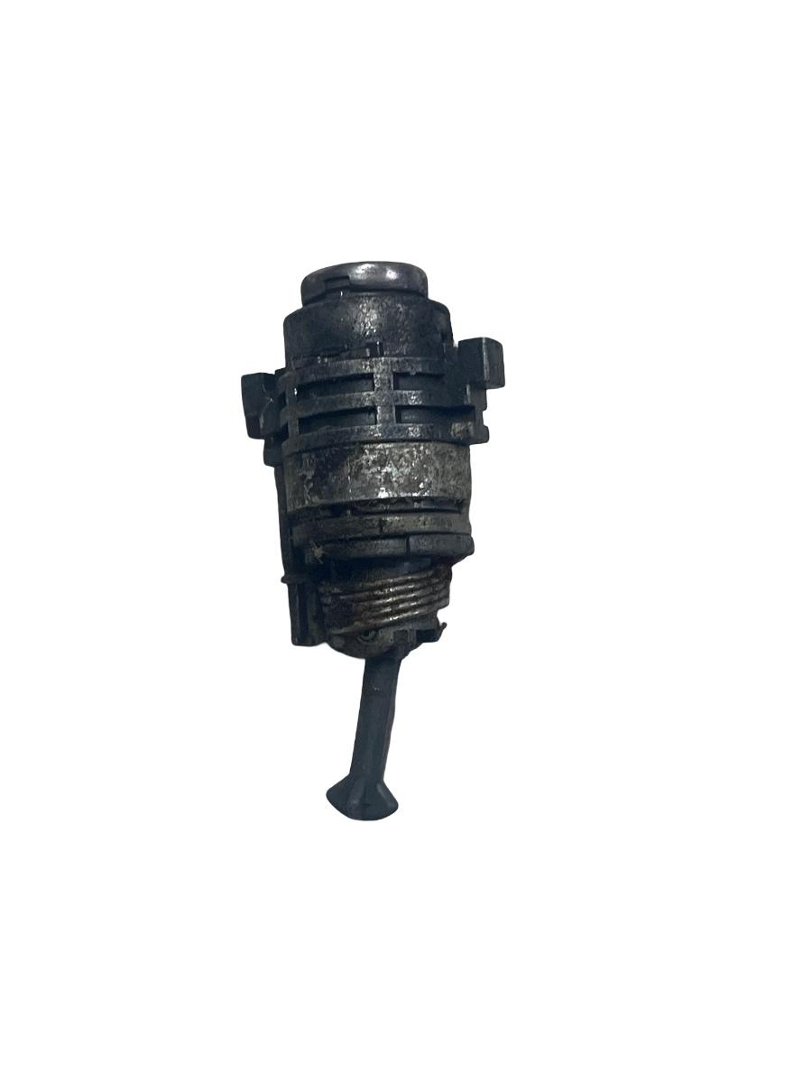 Butuc dreapta fata BMW 6 (M6)  E63 UK Cabrio  2004 - 2010