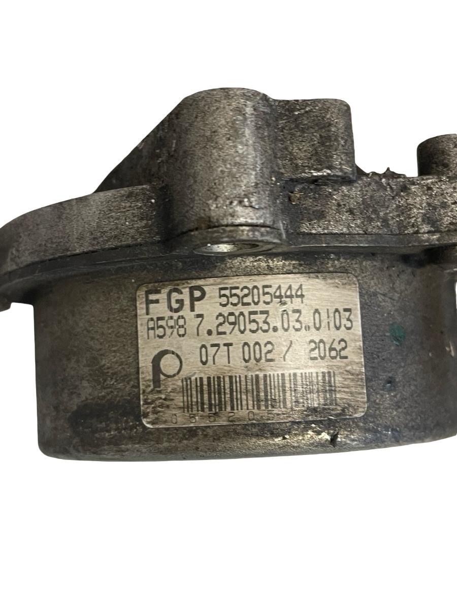 Pompa de vacuum FIAT CROMA II 194 2005 - > 1.9 D Multijet 939 A2.000 55205444 – foto 2