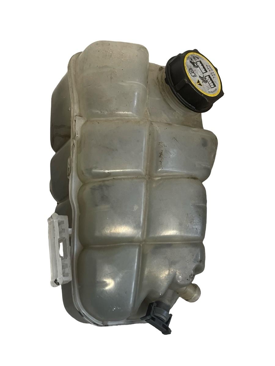 Vas rezervor de expansiune lichid de racire VOLVO V40 Hatchback 525, 526 2012 - > 1.6 D2 D 4162 T 31338764