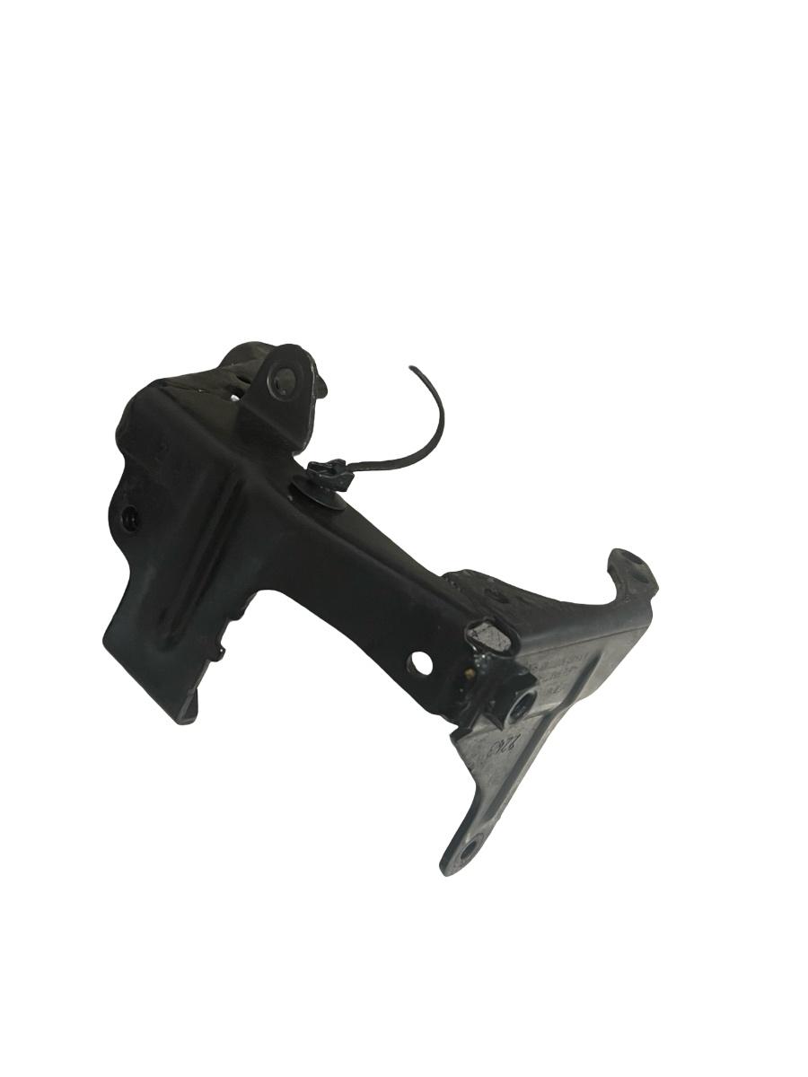 Suport carcasa filtru combustibil VOLVO V40 Hatchback 525, 526 2012 - > 1.6 D2 D 4162 T AV6Q-9A072-AB – foto 2