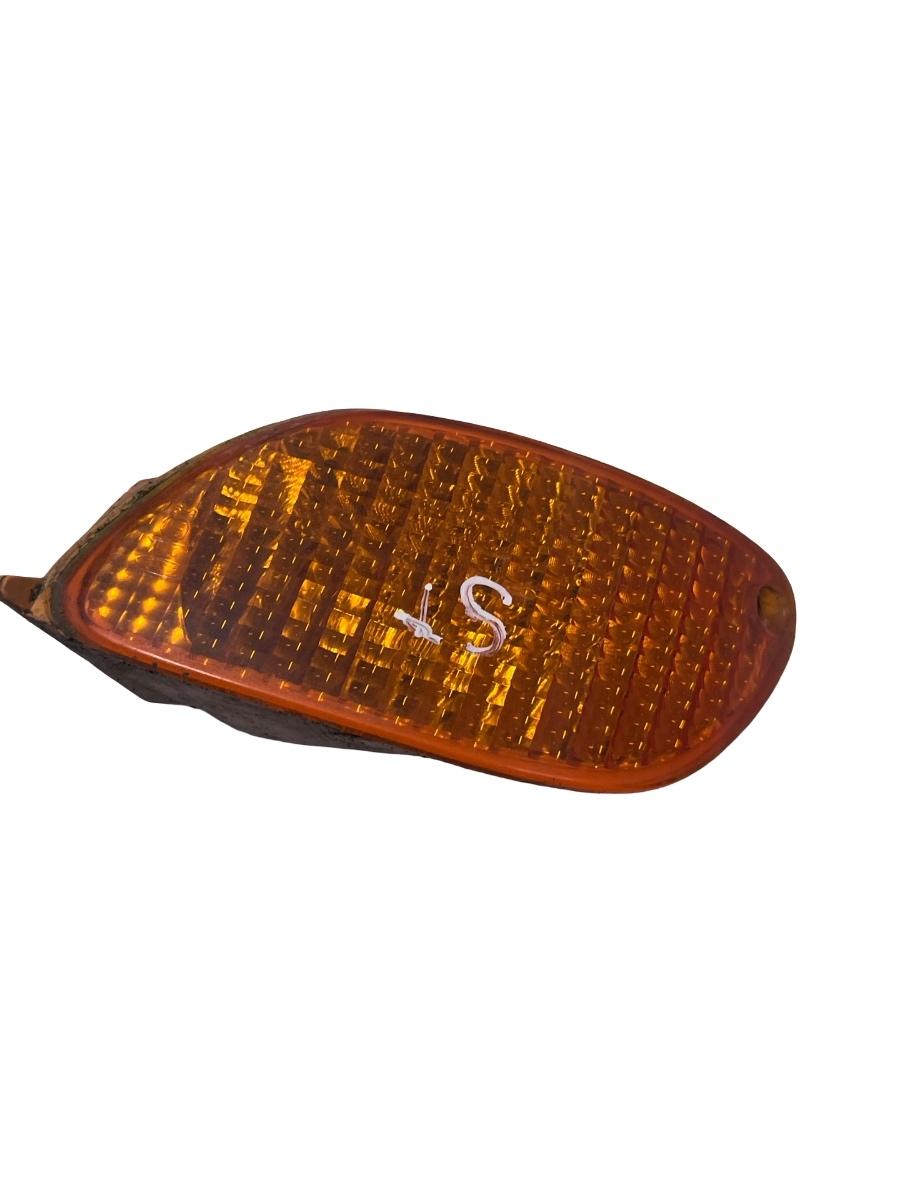 Lampa de semnalizare stanga bara  fata FORD FOCUS  1 DNW 1998 - 2005