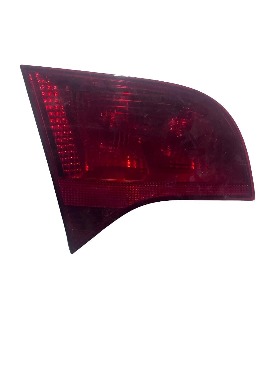 Stop stanga haion AUDI A4 Avant 8D5, B5 1994 - 2001 8E9945093