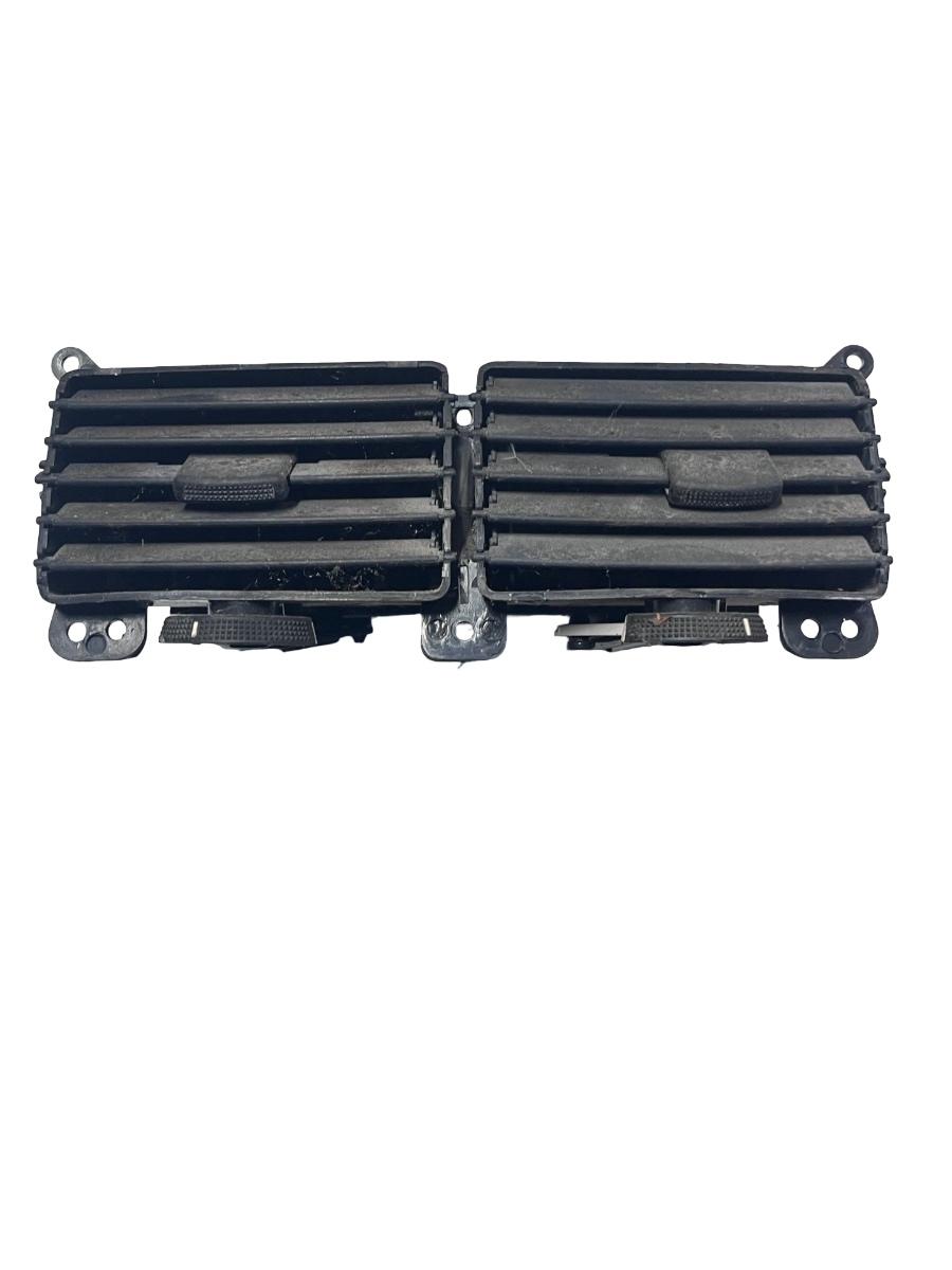 Grila de ventilatie bord centrala KIA SPORTAGE JE_, KM_ 2004 - > 80335148