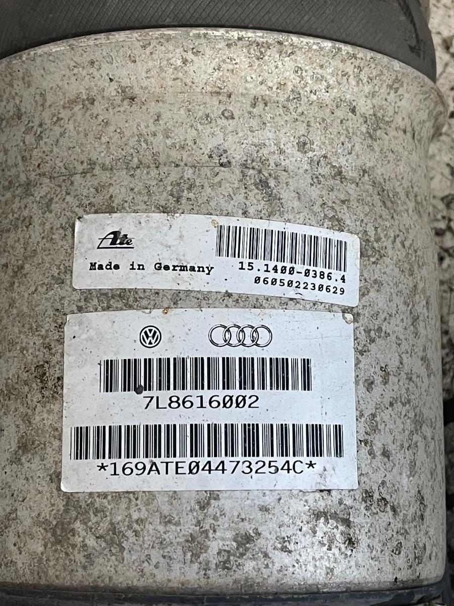 Amortizor/perna de aer suspensie pneumatica dreapta spate AUDI Q7 4LB 2006 - 2016 4.2 FSI quattro BAR 7L8616002 – foto 3