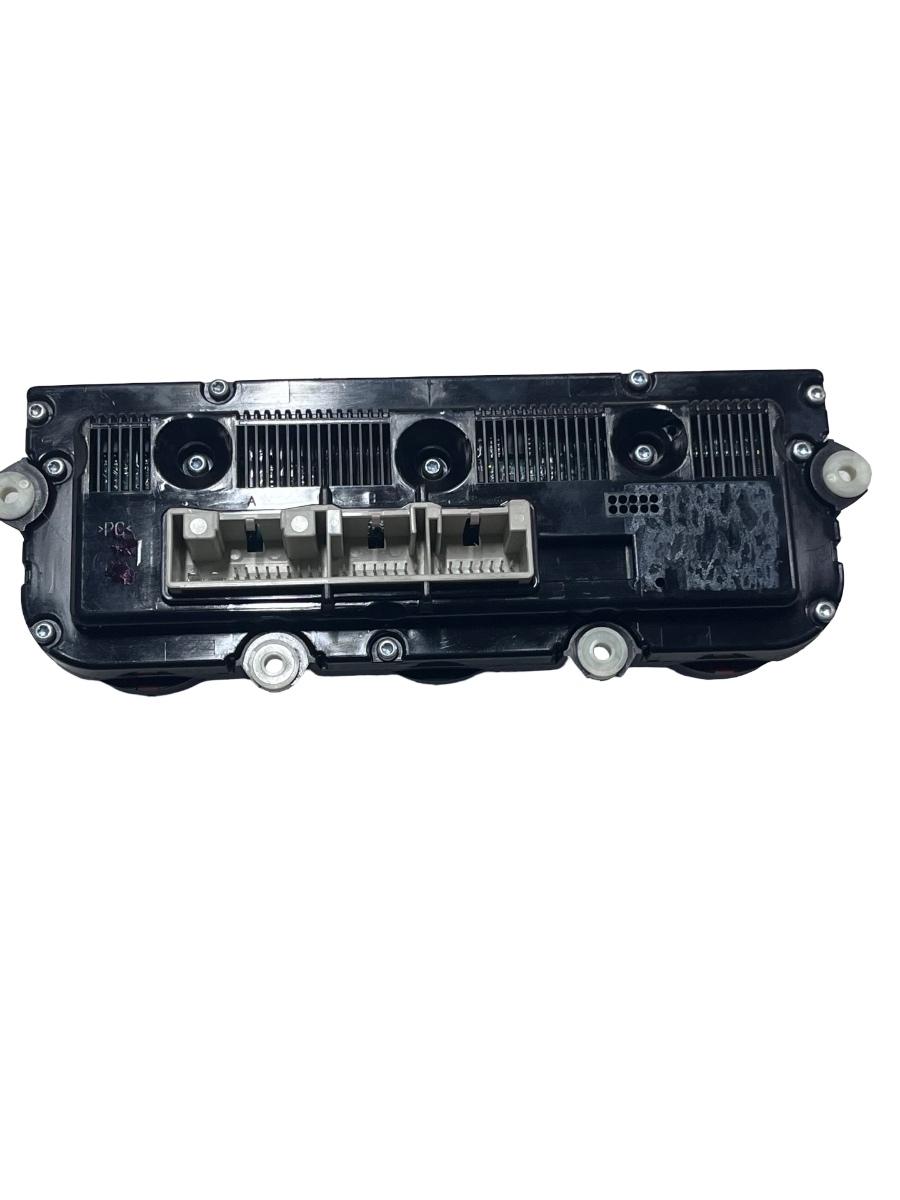 Panou Clima VOLKSWAGEN PASSAT 3C2 2005 - 2010 – foto 2