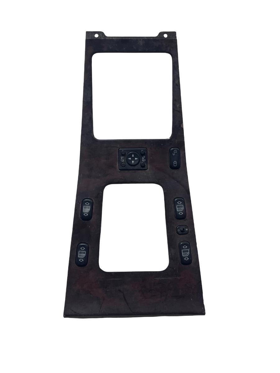 Consola centrala MERCEDES-BENZ M-CLASS W163 1998 - 2005 A1638207110