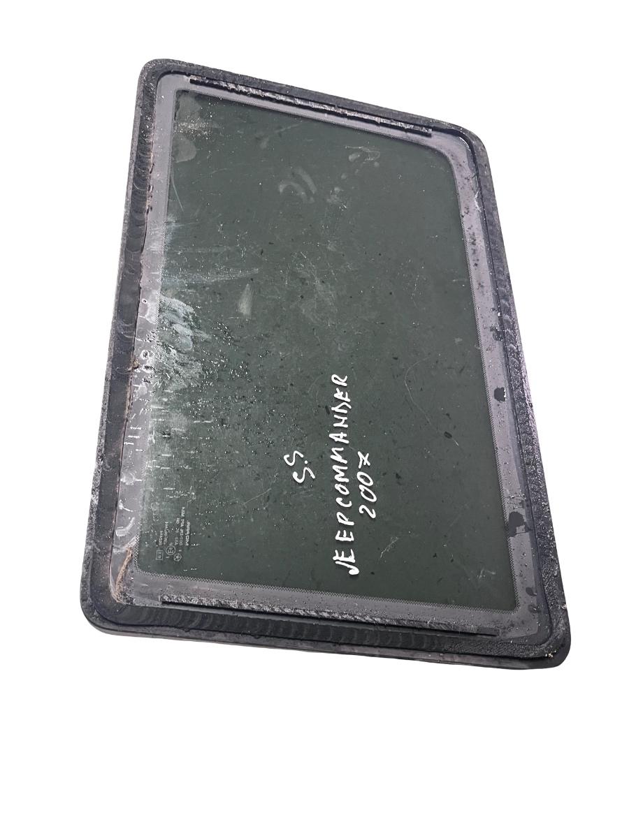 Geam fix stanga spate JEEP COMMANDER XK, XH 2005 - 2010 – foto 2