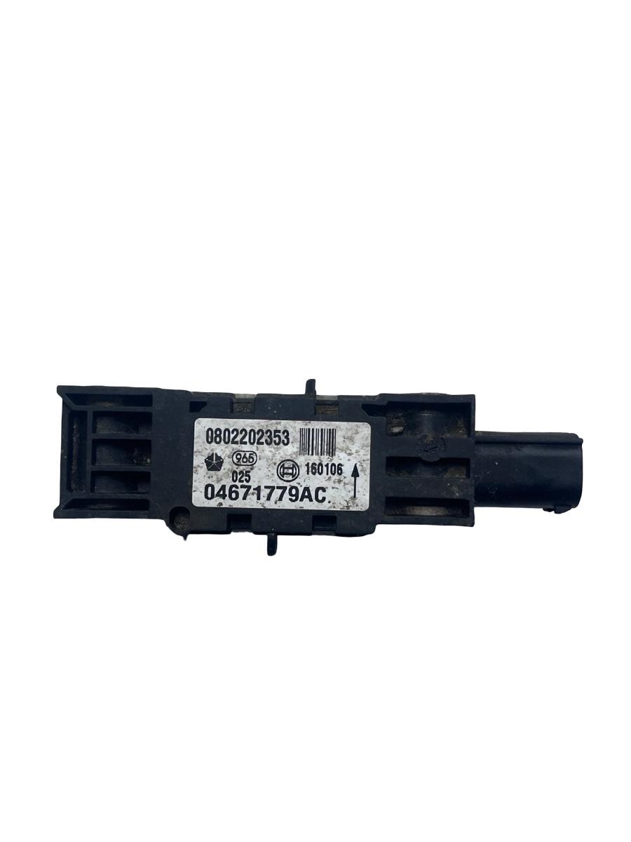 Senzor de impact airbag stanga spate JEEP COMMANDER XK, XH 2005 - 2010 04671779AC