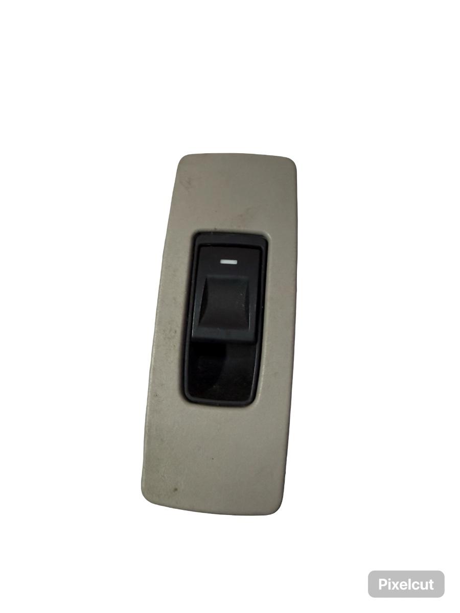 Buton Deschidere Geam stanga spate JEEP COMMANDER XK, XH 2005 - 2010