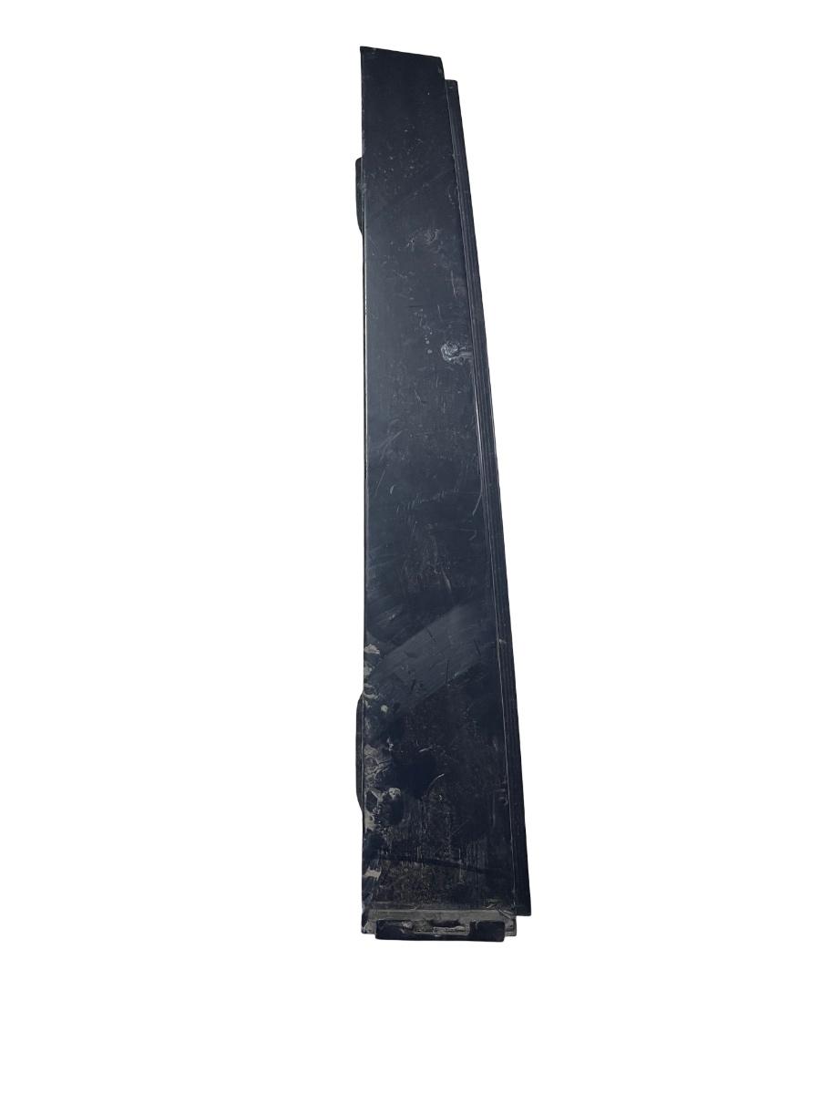 Ornamente stalp (B) (exterior) dreapta spate VOLKSWAGEN TOURAN 1T3 2010 - 2015 1T08398904910